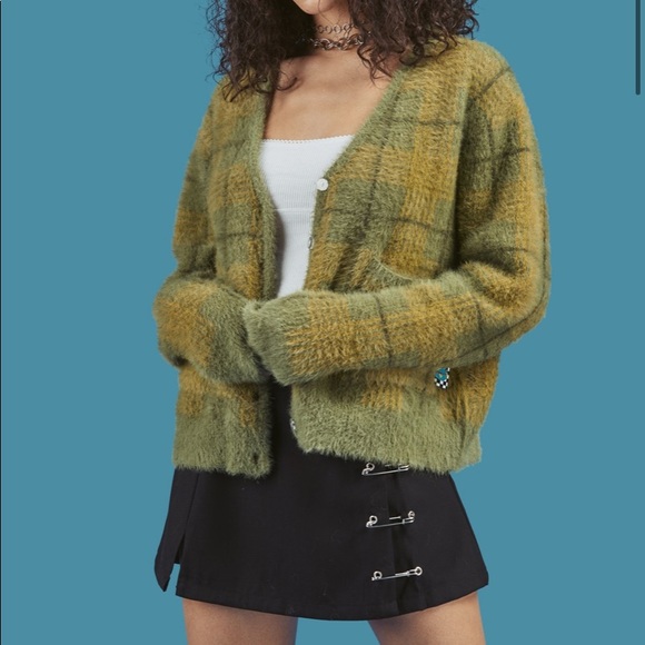 Unif Green Plaid Fuzzy Crop Ty Cardigan 